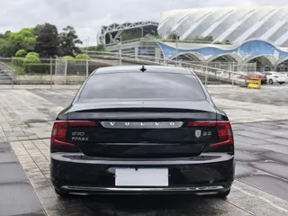 Volvo S90 2024 купить из Китая, цена 4 848 000 ₽ — Suifenhe Auto