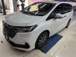 Honda Odyssey 2024 купить из Китая, цена 4 058 000 ₽ — Suifenhe Auto