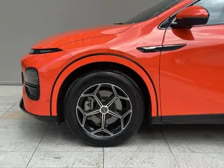 Xpeng G6 2023 купить из Китая, цена 4 545 000 ₽ — Suifenhe Auto