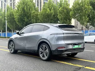 Xpeng G6 2024 купить из Китая, цена 4 098 000 ₽ — Suifenhe Auto