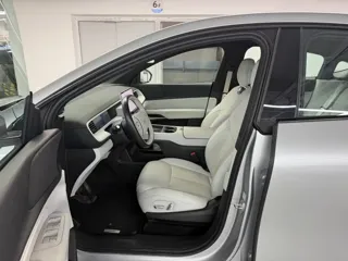 Xpeng G6 2024 купить из Китая, цена 4 084 000 ₽ — Suifenhe Auto