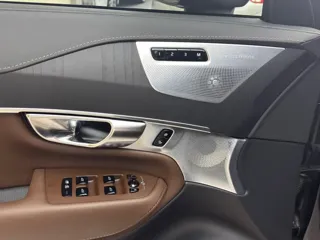 Volvo XC90 2025 купить из Китая, цена 9 432 000 ₽ — Suifenhe Auto