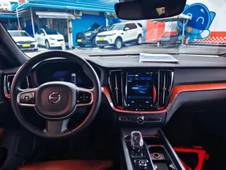 Volvo S60 2024 купить из Китая, цена 3 362 000 ₽ — Suifenhe Auto