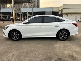MG MG 5 2023 купить из Китая, цена 1 047 000 ₽ — Suifenhe Auto