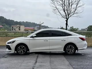 MG MG 5 2024 купить из Китая, цена 1 582 000 ₽ — Suifenhe Auto