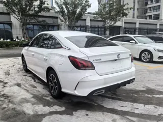 MG MG 5 2023 купить из Китая, цена 994 000 ₽ — Suifenhe Auto
