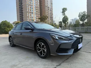 MG MG 5 2024 купить из Китая, цена 1 459 000 ₽ — Suifenhe Auto