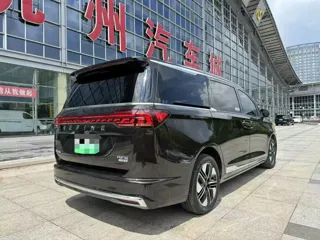 JAC Refine Refine RF8 PHEV 2024 купить из Китая, цена 3 698 000 ₽ — Suifenhe Auto