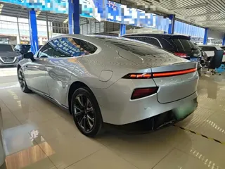 Xpeng P7 2023 купить из Китая, цена 4 150 000 ₽ — Suifenhe Auto