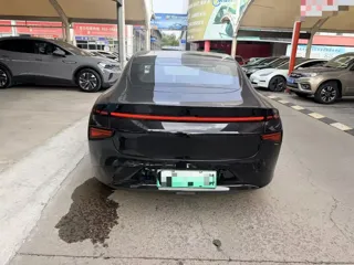 Xpeng P7 2023 купить из Китая, цена 4 159 000 ₽ — Suifenhe Auto