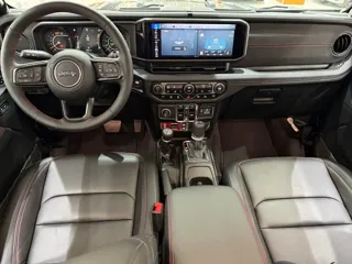 Jeep Wrangler 2025 купить из Китая, цена 9 829 000 ₽ — Suifenhe Auto