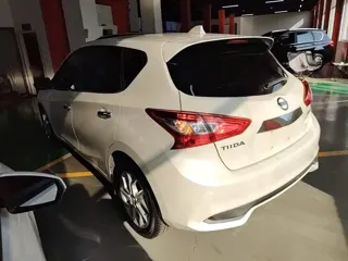 Nissan Tiida 2024 купить из Китая, цена 1 661 000 ₽ — Suifenhe Auto