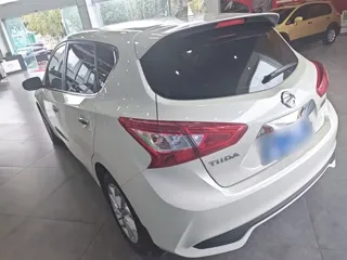 Nissan Tiida 2024 купить из Китая, цена 1 671 000 ₽ — Suifenhe Auto
