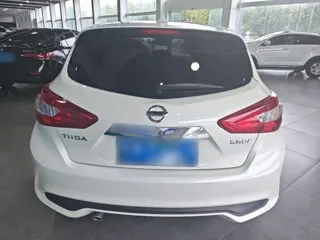 Nissan Tiida 2024 купить из Китая, цена 1 671 000 ₽ — Suifenhe Auto