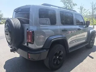 Tank 300 2024 купить из Китая, цена 4 050 000 ₽ — Suifenhe Auto