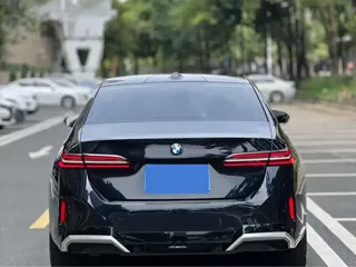BMW 5-Series 2024 купить из Китая, цена 5 827 000 ₽ — Suifenhe Auto