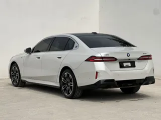 BMW 5-Series 2024 купить из Китая, цена 5 788 000 ₽ — Suifenhe Auto