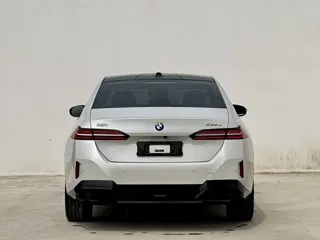 BMW 5-Series 2024 купить из Китая, цена 5 788 000 ₽ — Suifenhe Auto