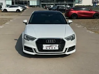 Audi A3 2018 купить из Китая, цена 1 437 000 ₽ — Suifenhe Auto