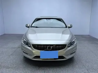 Volvo S60 2018 купить из Китая, цена 1 381 000 ₽ — Suifenhe Auto