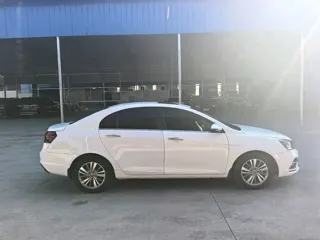 Geely Emgrand 2019 купить из Китая, цена 1 076 000 ₽ — Suifenhe Auto
