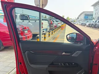 Xpeng G3 2019 купить из Китая, цена 3 020 000 ₽ — Suifenhe Auto