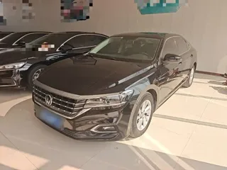 Volkswagen Passat 2019 купить из Китая, цена 1 586 000 ₽ — Suifenhe Auto
