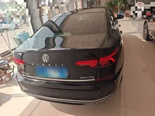 Volkswagen Passat 2019 купить из Китая, цена 1 586 000 ₽ — Suifenhe Auto