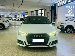 Audi A3 2019 купить из Китая, цена 1 392 000 ₽ — Suifenhe Auto