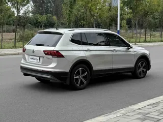 Volkswagen Tiguan L 2020 купить из Китая, цена 1 612 000 ₽ — Suifenhe Auto