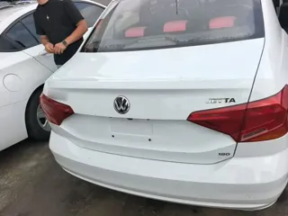 Volkswagen Jetta 2019 купить из Китая, цена 1 241 000 ₽ — Suifenhe Auto