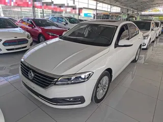 Volkswagen Lavida 2020 купить из Китая, цена 1 426 000 ₽ — Suifenhe Auto