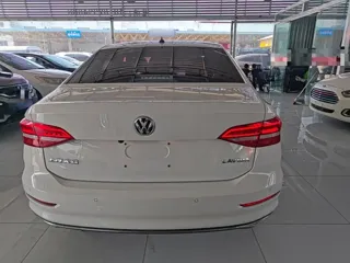 Volkswagen Lavida 2020 купить из Китая, цена 1 426 000 ₽ — Suifenhe Auto