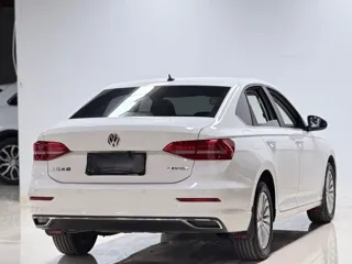 Volkswagen Lavida 2019 купить из Китая, цена 1 274 000 ₽ — Suifenhe Auto
