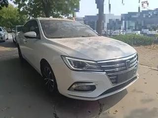 Roewe i5 2019 купить из Китая, цена 1 072 000 ₽ — Suifenhe Auto