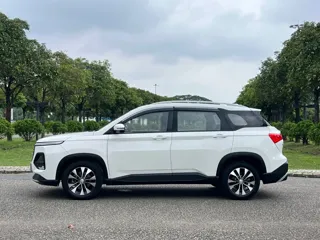 Baojun 530 2020 купить из Китая, цена 1 154 000 ₽ — Suifenhe Auto
