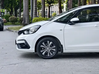 Honda Fit 2022 купить из Китая, цена 1 166 000 ₽ — Suifenhe Auto