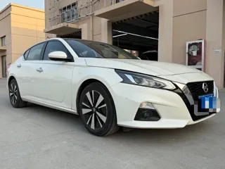 Nissan Teana 2021 купить из Китая, цена 2 138 000 ₽ — Suifenhe Auto