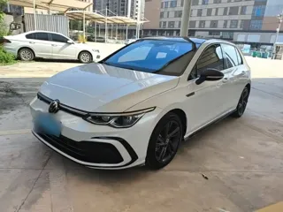Volkswagen Golf 2021 купить из Китая, цена 1 778 000 ₽ — Suifenhe Auto