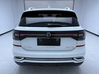 Volkswagen Tacqua 2022 купить из Китая, цена 1 871 000 ₽ — Suifenhe Auto
