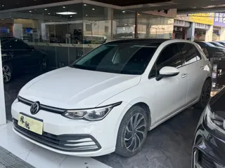 Volkswagen Golf 2021 купить из Китая, цена 1 704 000 ₽ — Suifenhe Auto
