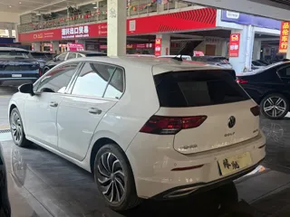 Volkswagen Golf 2021 купить из Китая, цена 1 704 000 ₽ — Suifenhe Auto