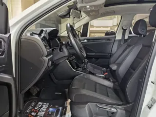 Volkswagen T-Roc 2022 купить из Китая, цена 1 427 000 ₽ — Suifenhe Auto