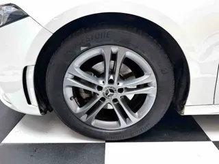 Mercedes-Benz A-Class 2022 купить из Китая, цена 2 072 000 ₽ — Suifenhe Auto