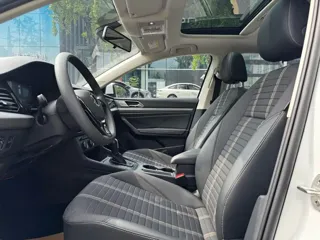Volkswagen Lavida 2022 купить из Китая, цена 1 387 000 ₽ — Suifenhe Auto