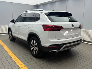 Volkswagen Tayron 2022 купить из Китая, цена 2 398 000 ₽ — Suifenhe Auto