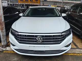 Volkswagen Sagitar 2022 купить из Китая, цена 1 466 000 ₽ — Suifenhe Auto