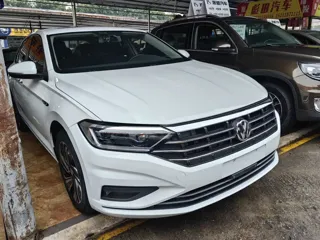 Volkswagen Sagitar 2022 купить из Китая, цена 1 466 000 ₽ — Suifenhe Auto