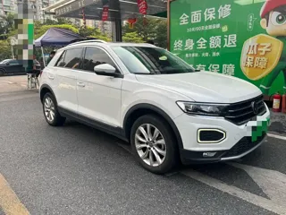 Volkswagen T-Roc 2023 купить из Китая, цена 1 574 000 ₽ — Suifenhe Auto