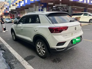 Volkswagen T-Roc 2023 купить из Китая, цена 1 574 000 ₽ — Suifenhe Auto